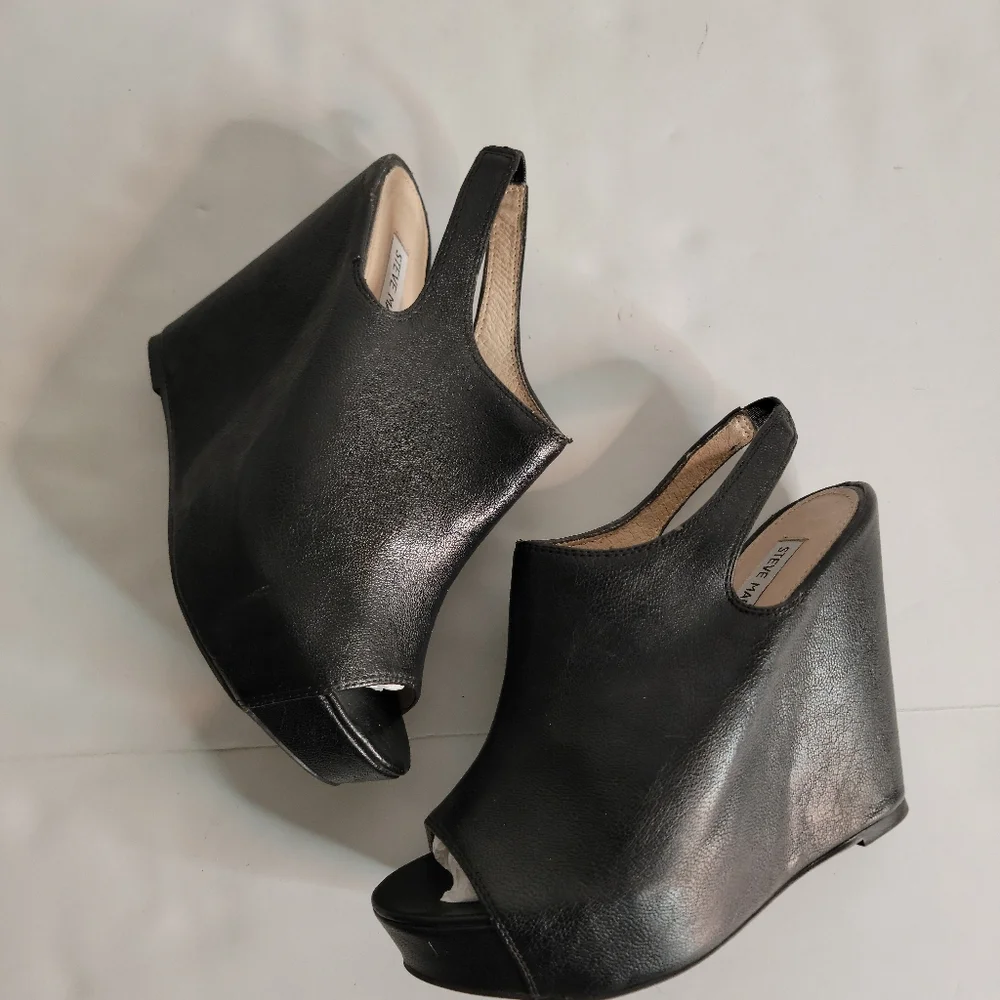 Steve Madden 8M Barcley High Wedge Sandals Platform Black